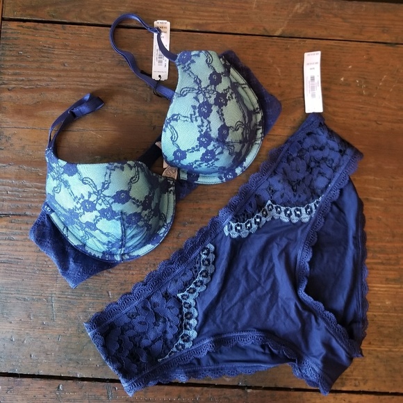 Victoria's Secret Other - NWT Victoria Secret Dream Angels bra set